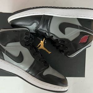 Nike Jordan 1 Mid Black/Gym Red Youth 7